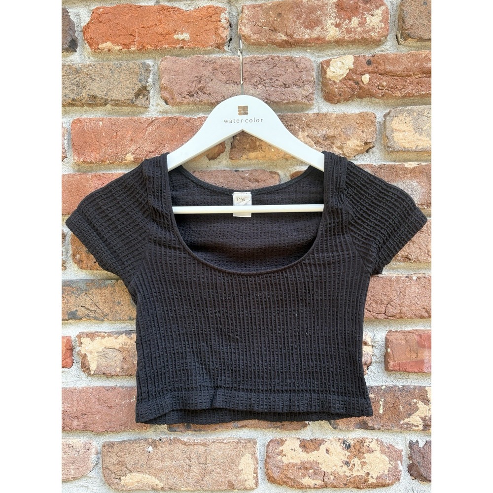 PACSUN PAC Cares size XS black top Short Sleeve easy care